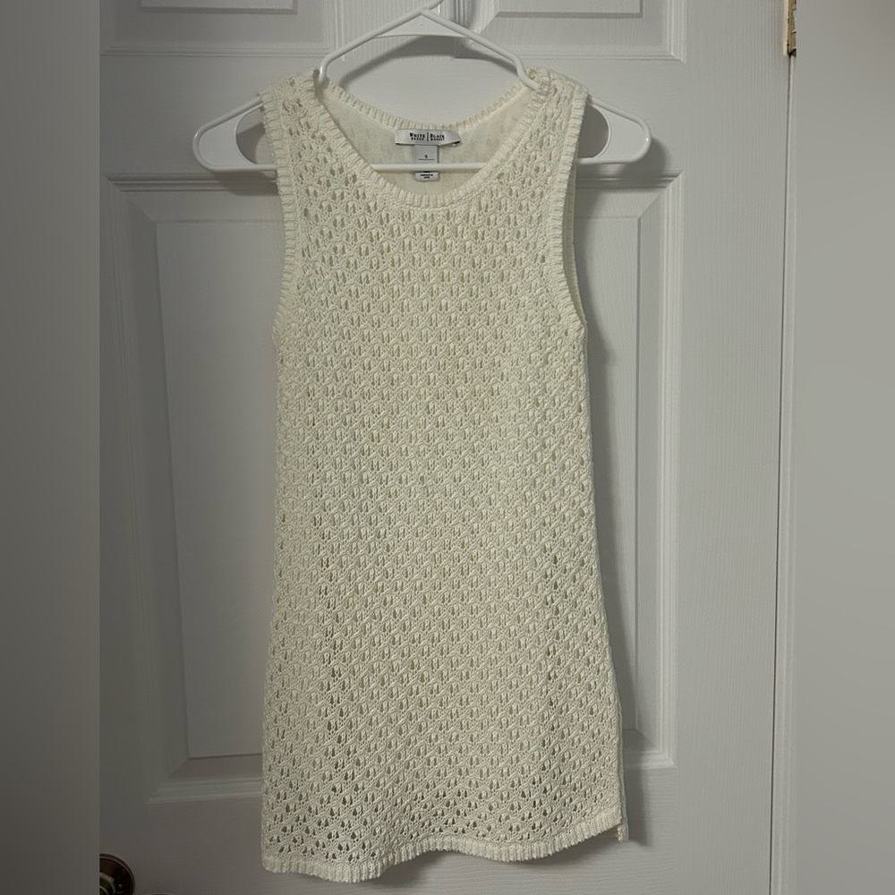 White House Black Market Ivory Lined Crochet Tank